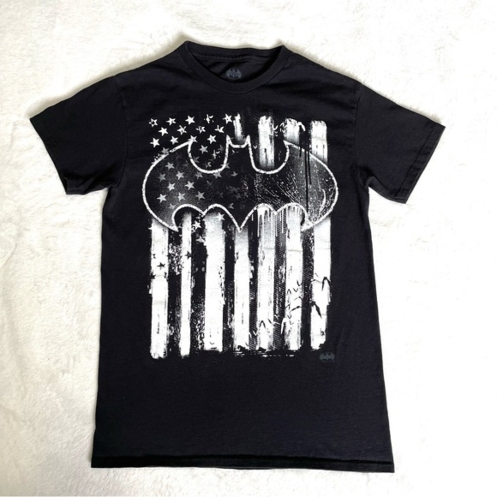Batman Black and White Bat Logo‎ Flag Stars Stripes T-shirt Men's Size Small
